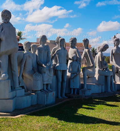 Praça das Esculturas